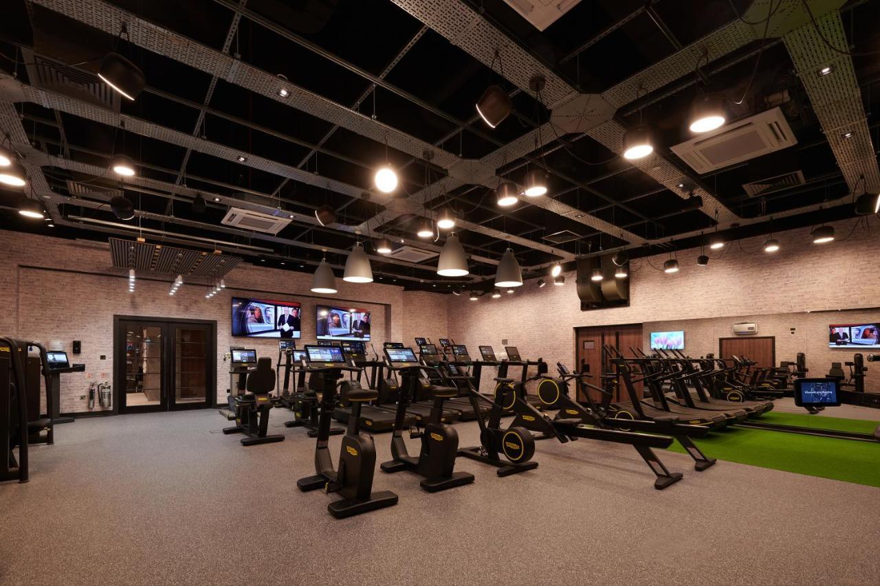 Cameron House On Loch Lomond Alexandria Exteriér fotografie The gym at the London Scottish Rugby Club
